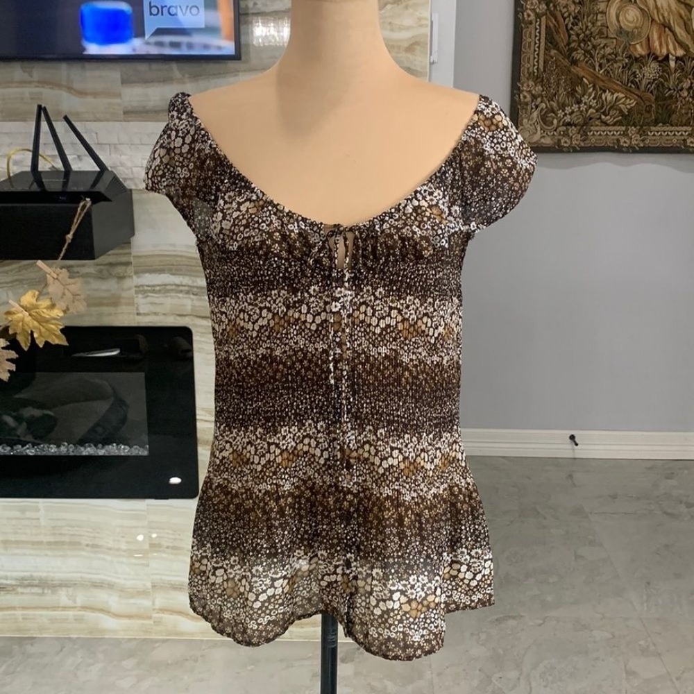 Serenade Brown Floral Short Sleeve Blouse. Size XL